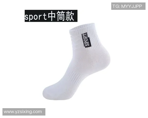 足球袜变身秋裤的时尚新潮流如何在寒冷季节中保持温暖与风度